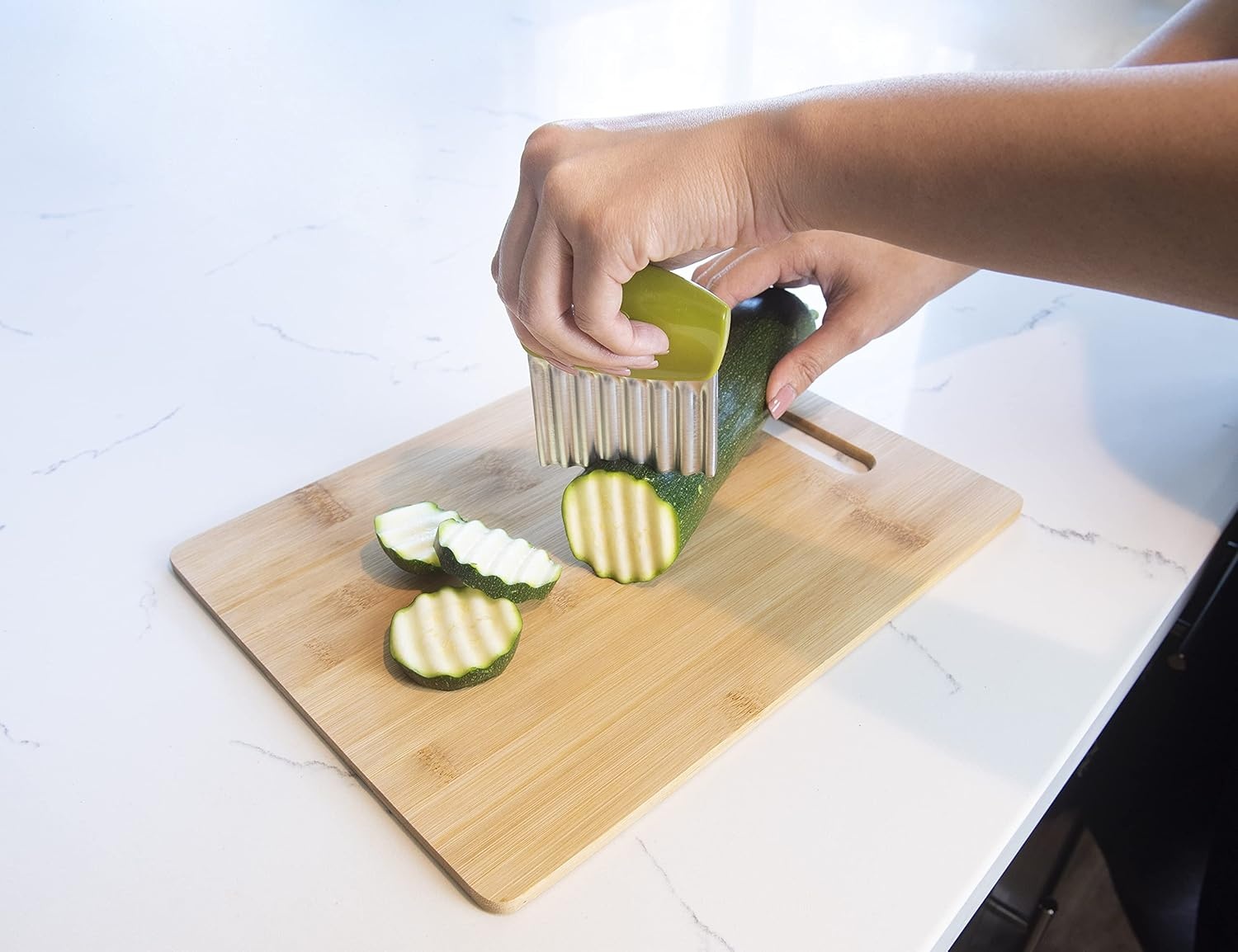 image:imageJoie Crinkle Cutter Kitchen Knife for Vegetables Stainless Steel Blade Colors May Vary 1 CountV1
